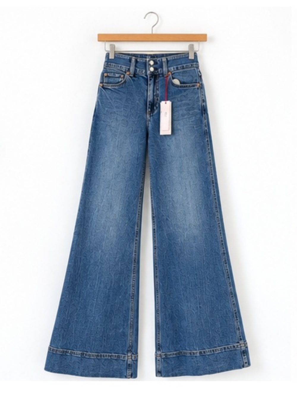 NWT. ALICE + OLIVIA High Rise Wide Leg Jeans Brooklyn Blue Size 28